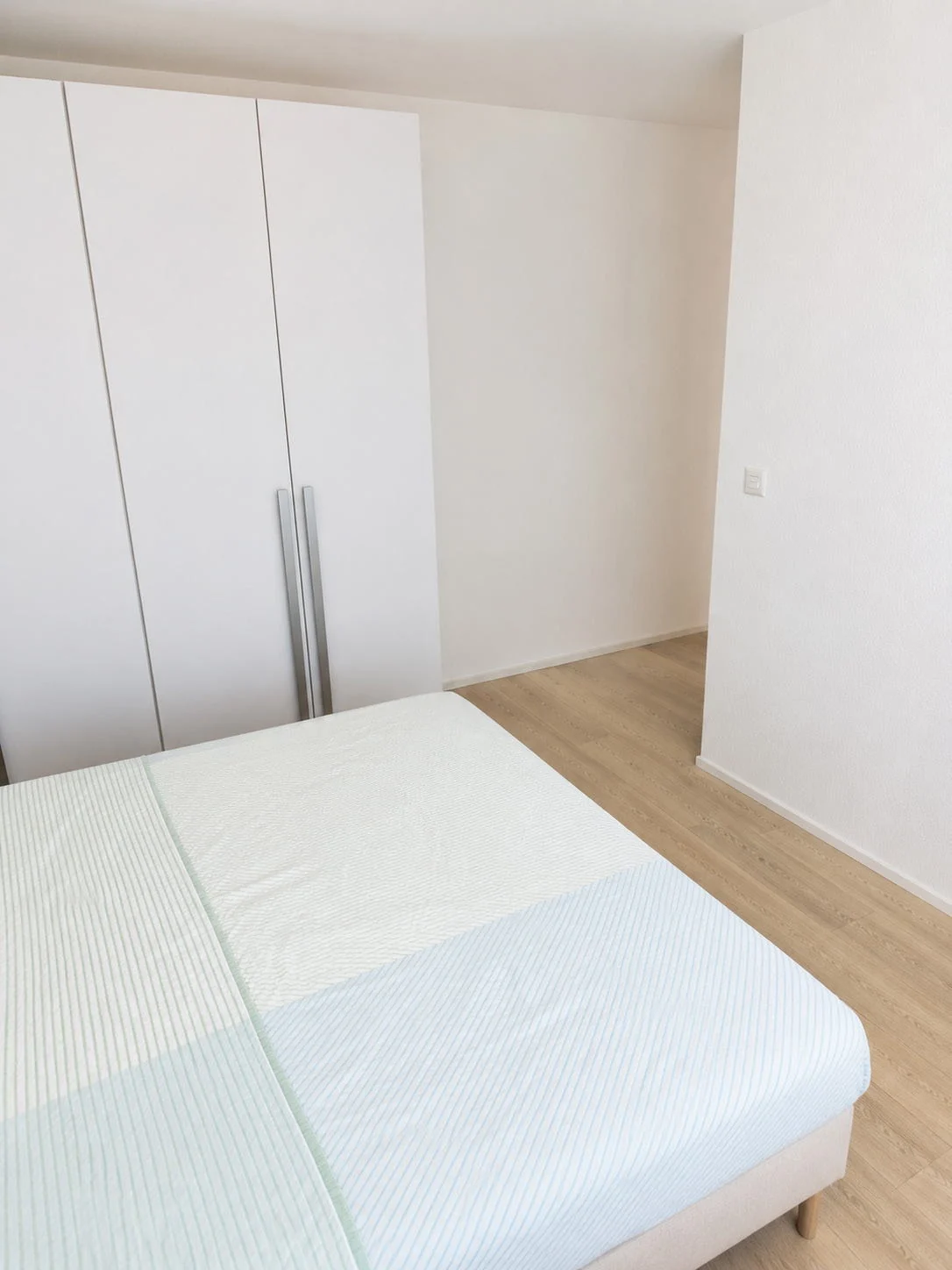 Schlafzimmer mit Einbauschrank